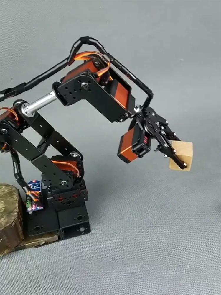 360 Degrees 6 DOF Robot